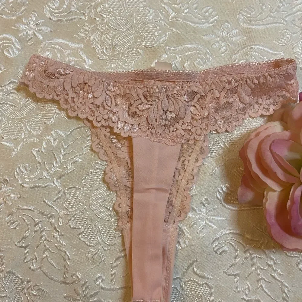 🌸Isabella women’s lace Seamless sexy Thong Panty